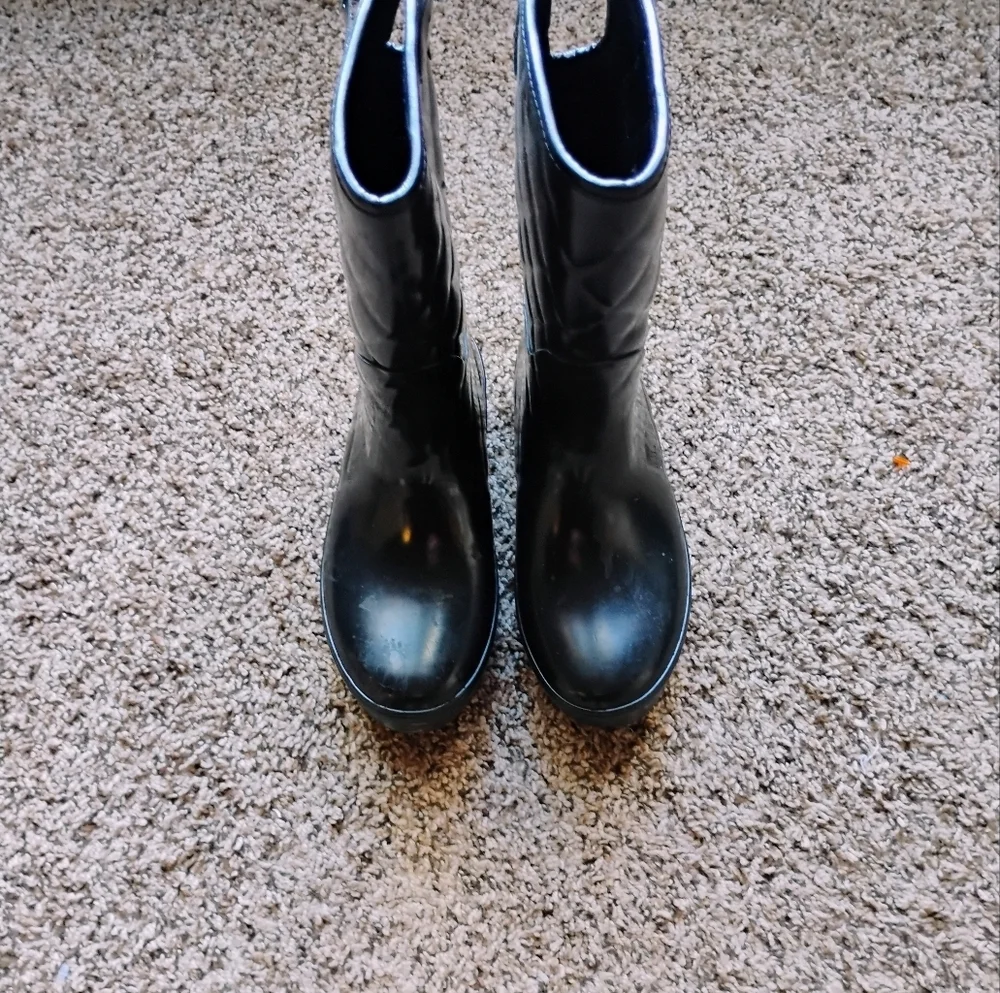 Weather Spirits Quilted Rain Boots | Size 8 | Black | New Cond. Wore Once